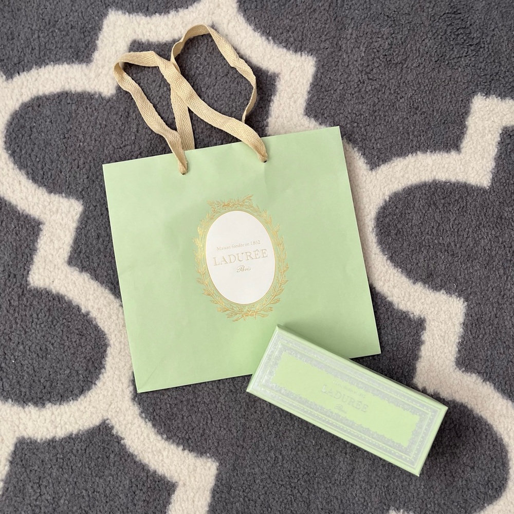 LaDuree Paris gift bag and box in excellent condition